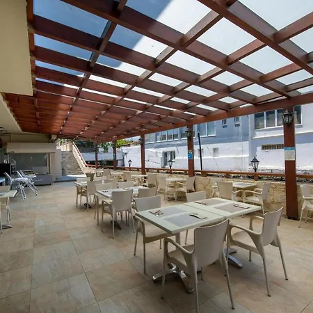 Kalyves Beach Hotel 4* カリヴェス